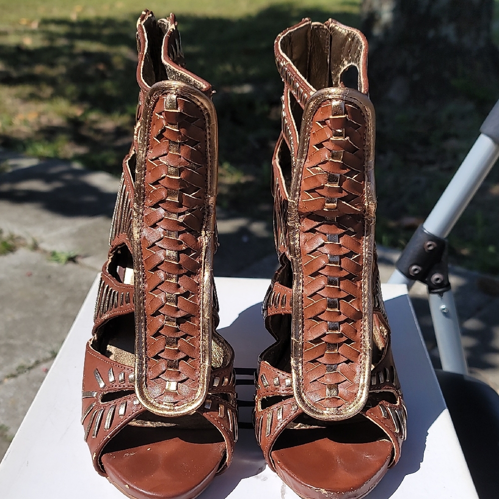 Elegant Brown and Gold Women's Heels